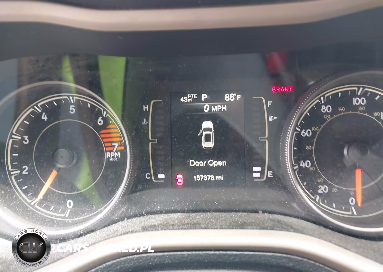 2017 Jeep Cherokee Latitude Fwd VIN:1C4PJLCBXHW640154 - 7