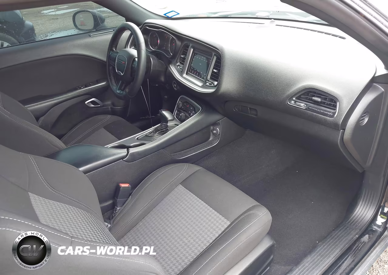 2022 Dodge Challenger Sxt VIN:2C3CDZAG3NH260336 - 5