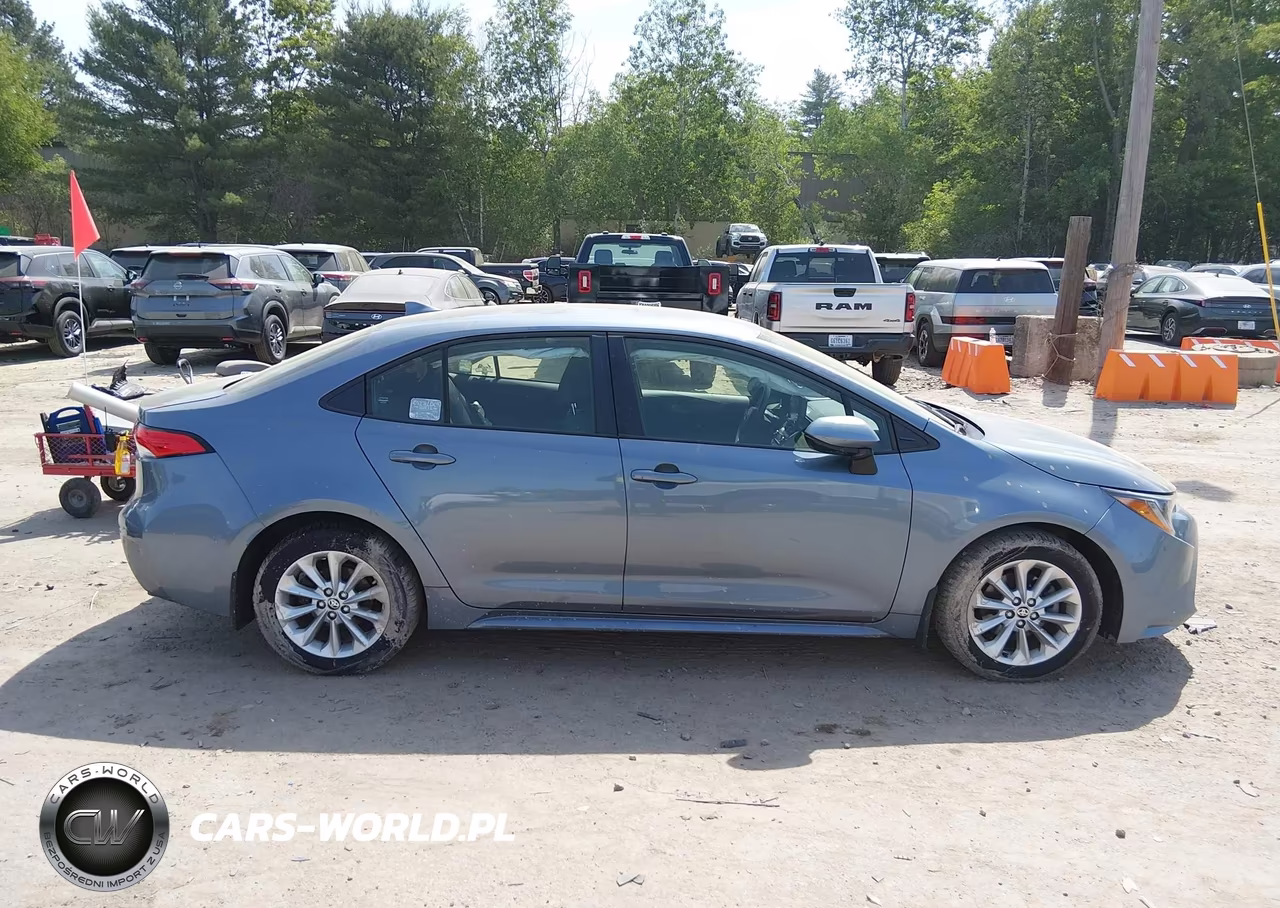 2022 Toyota Corolla Le VIN:JTDVPMAE1NJ212264 - 13