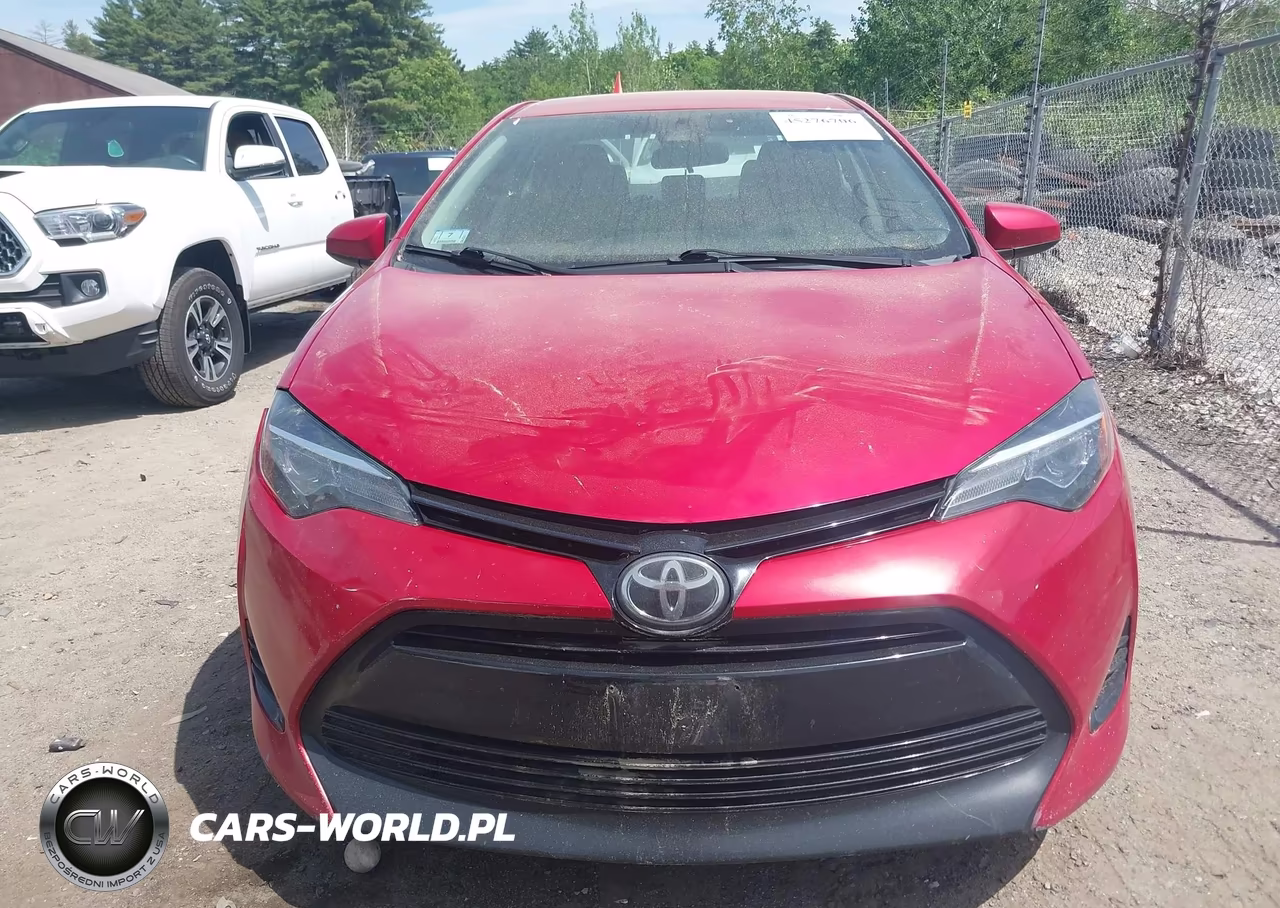 2018 Toyota Corolla Le VIN:2T1BURHE6JC982951 - 12