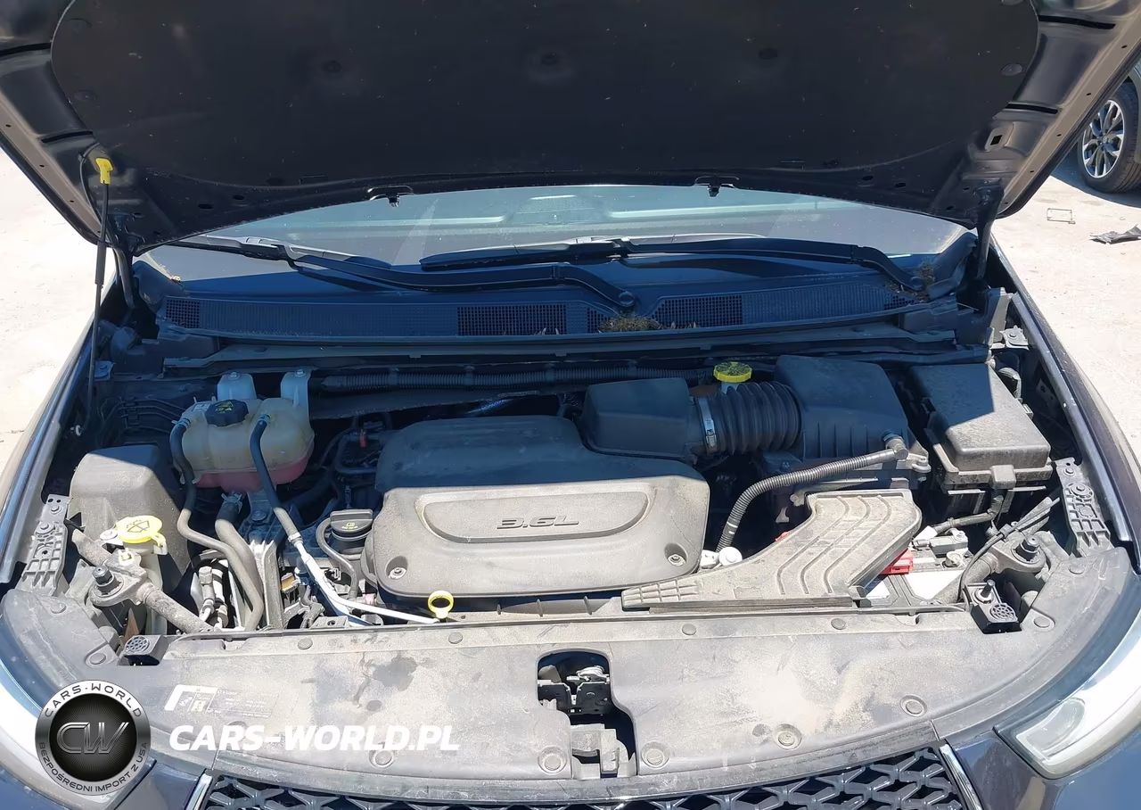 2021 Chrysler Pacifica Touring L VIN:2C4RC1BG5MR588827 - 10