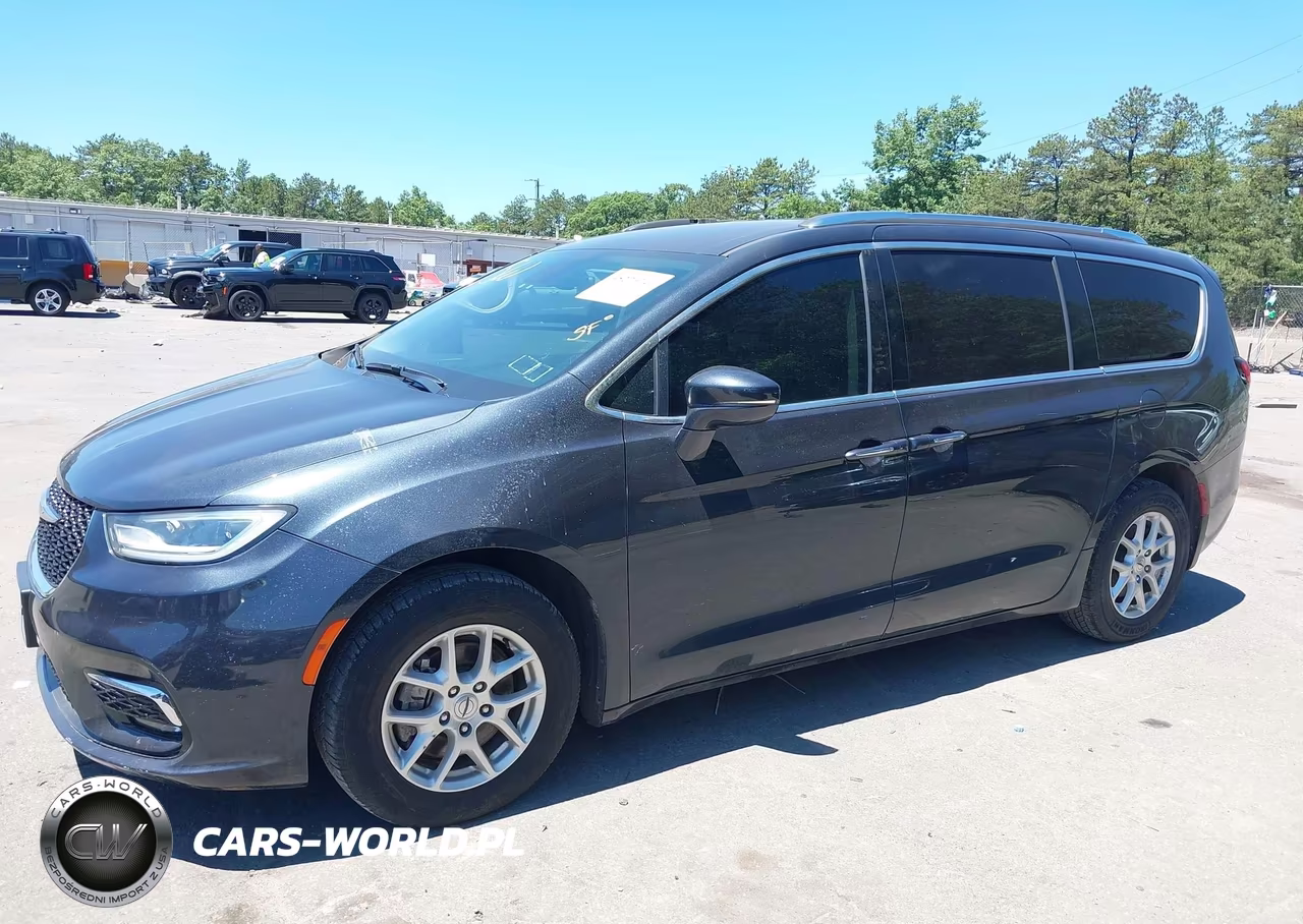 2021 Chrysler Pacifica Touring L VIN:2C4RC1BG5MR588827 - 14