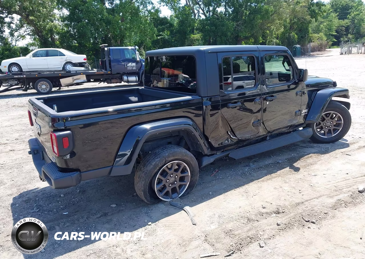 2022 Jeep Gladiator Overland 4X4 VIN:1C6HJTFG8NL131826 - 4