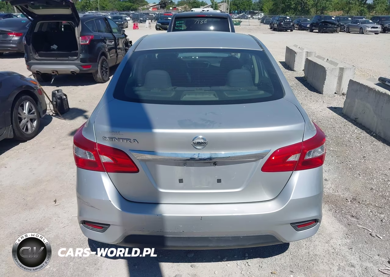 2016 Nissan Sentra S VIN:3N1AB7AP9GY244199 - 16