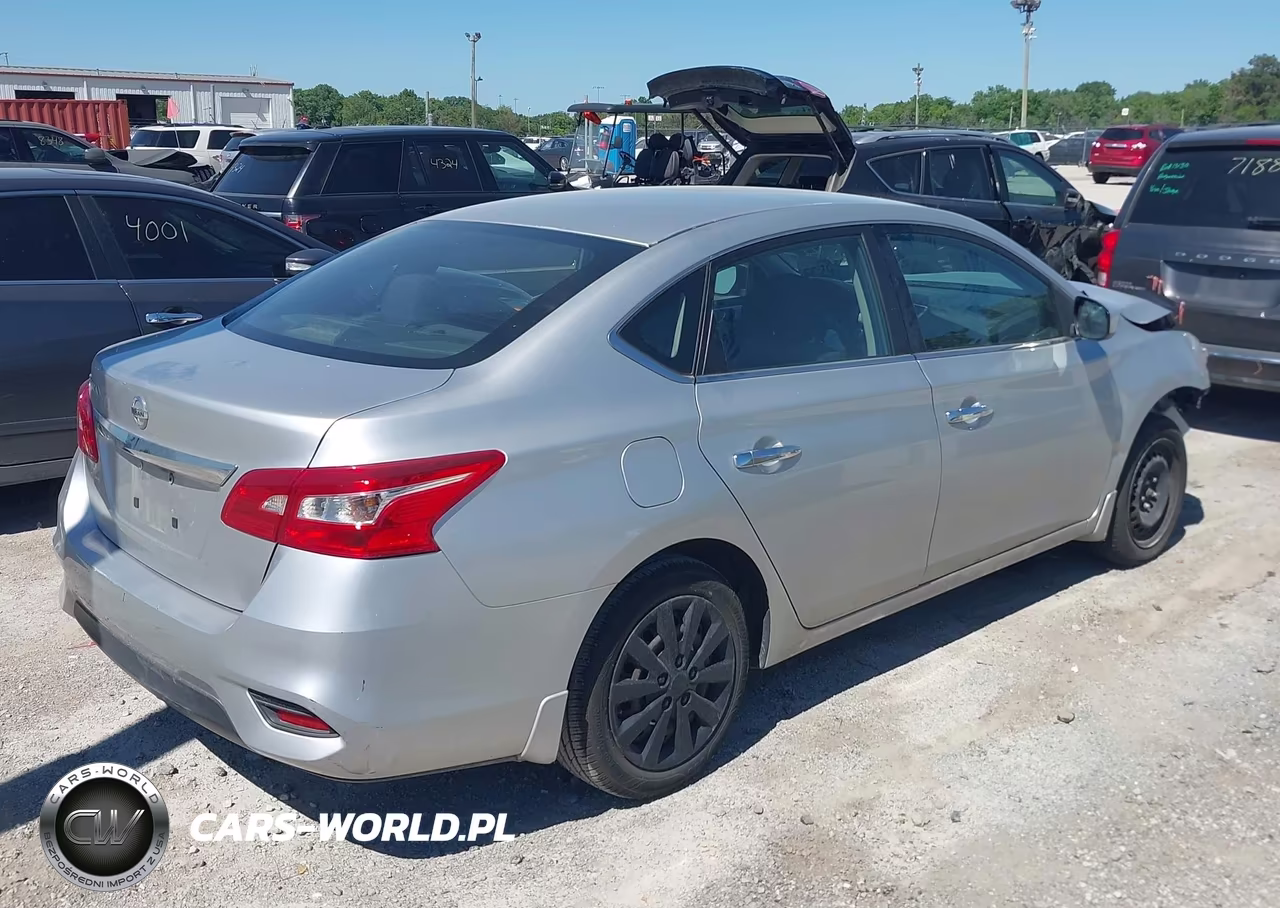 2016 Nissan Sentra S VIN:3N1AB7AP9GY244199 - 4