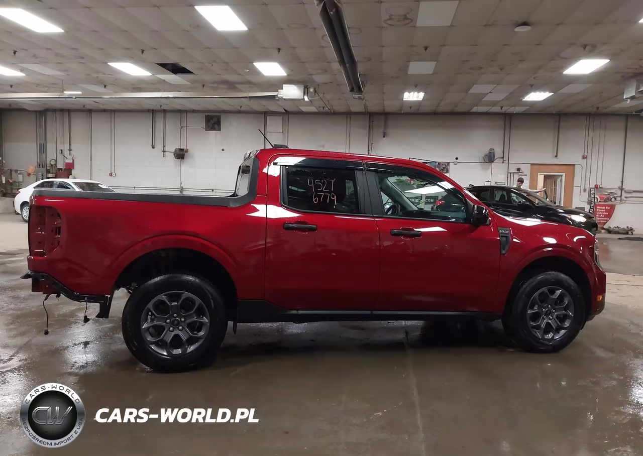 2025 Ford Maverick Xlt VIN:3FTTW8JA7SRB22682 - 14