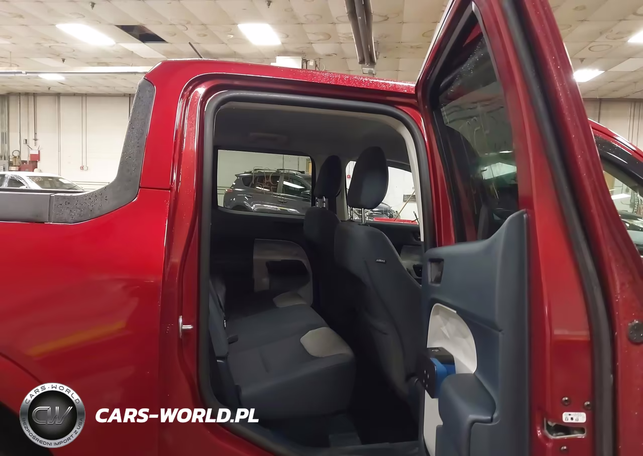 2025 Ford Maverick Xlt VIN:3FTTW8JA7SRB22682 - 8