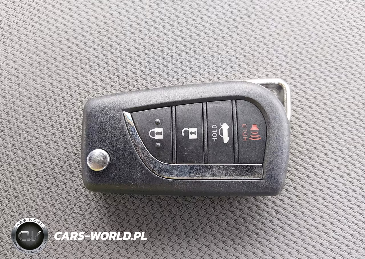 2020 Toyota Camry Le VIN:4T1C11AK6LU937282 - 11