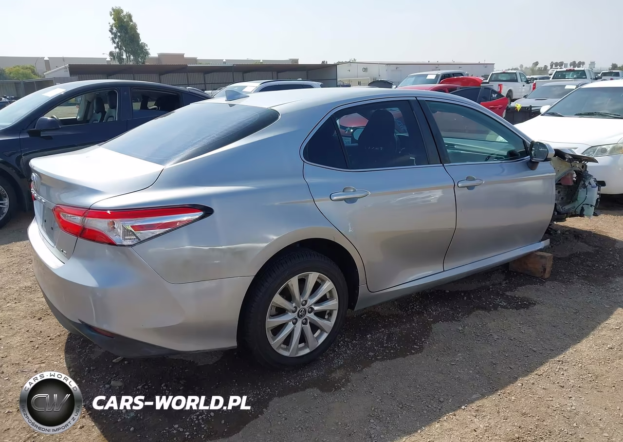 2020 Toyota Camry Le VIN:4T1C11AK6LU937282 - 4