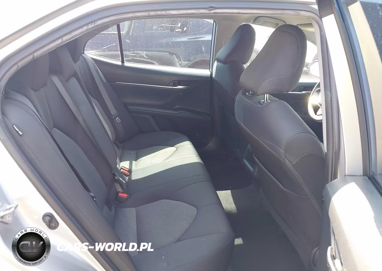 2020 Toyota Camry Le VIN:4T1C11AK6LU937282 - 8