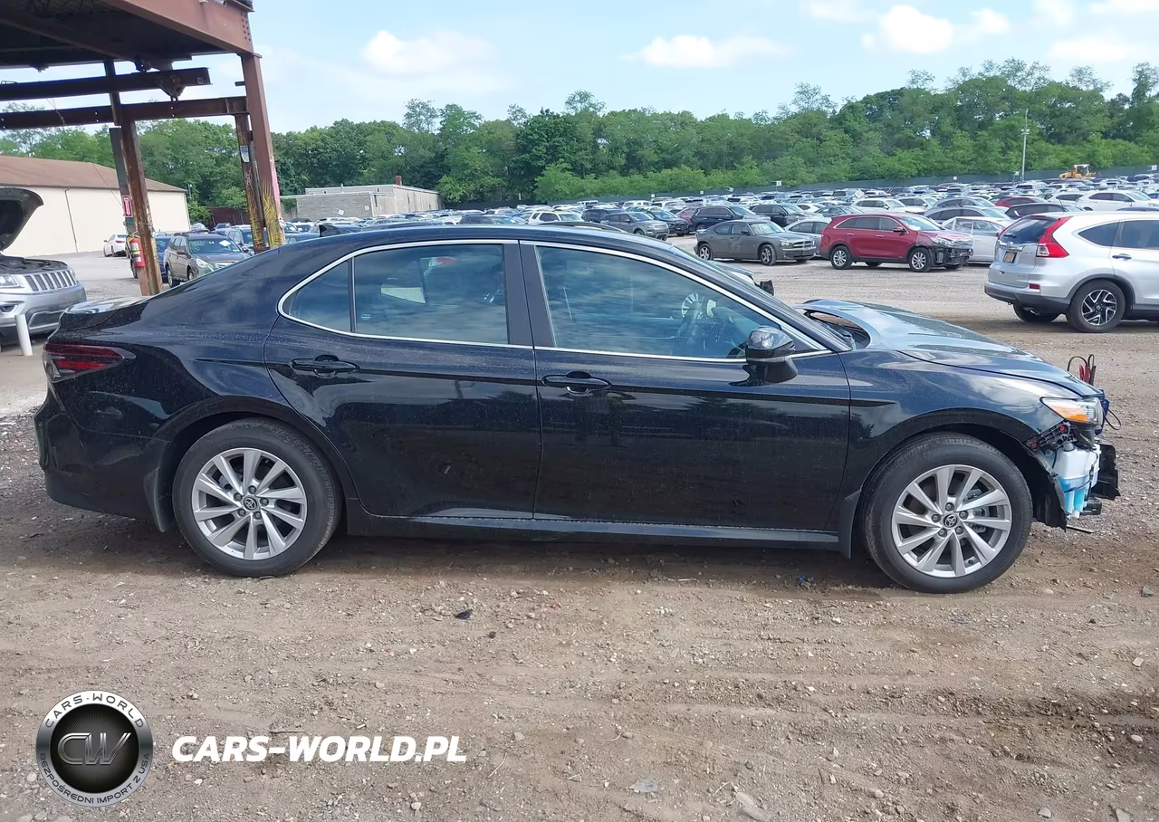 2024 Toyota Camry Le VIN:4T1C11AK9RU198322 - 14