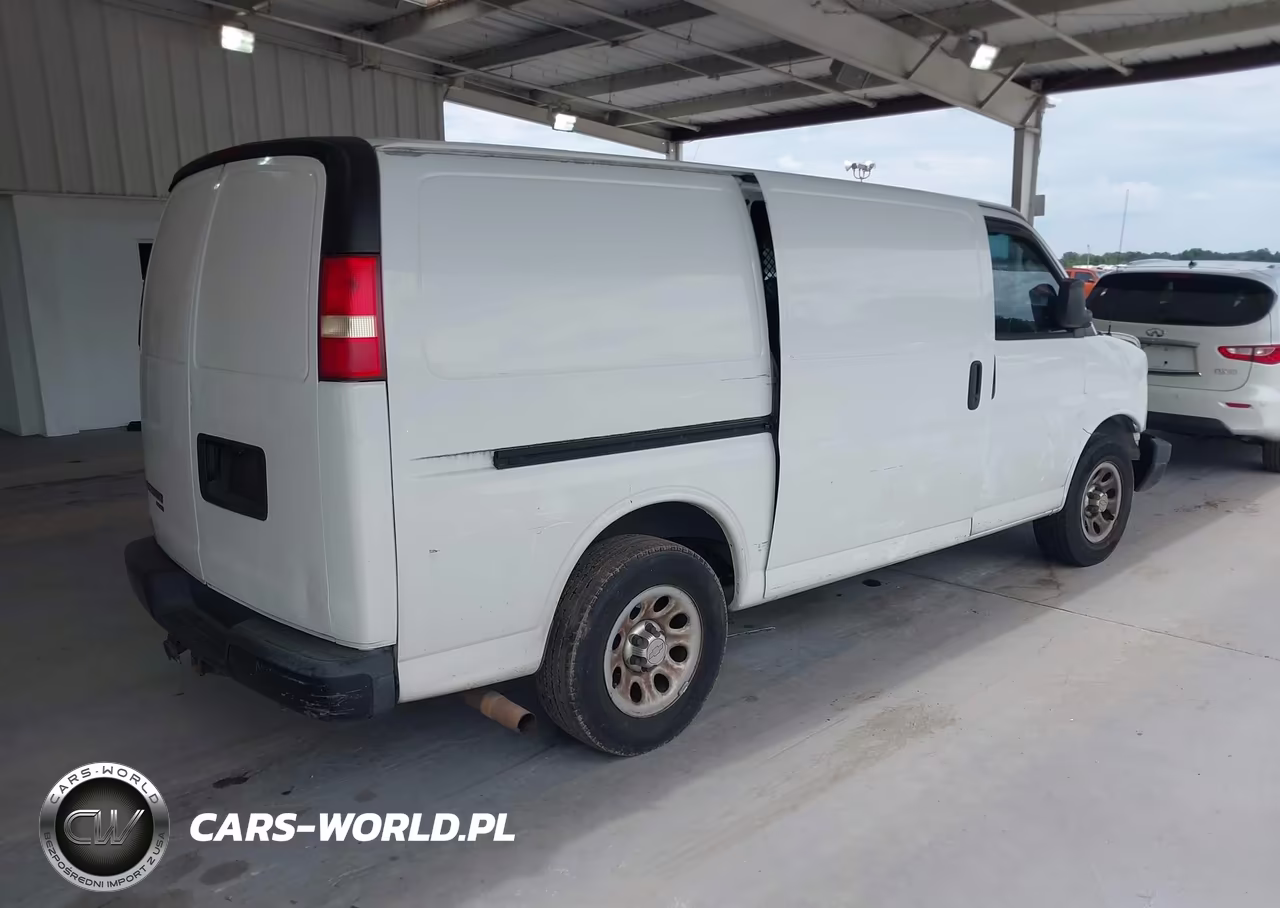 2014 Chevrolet Express 1500 Work Van VIN:1GCSGAF49E1150565 - 4