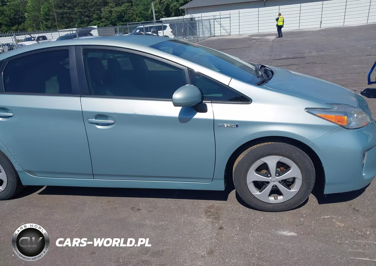 2013 Toyota Prius Four VIN:JTDKN3DU6D1621039 - 13