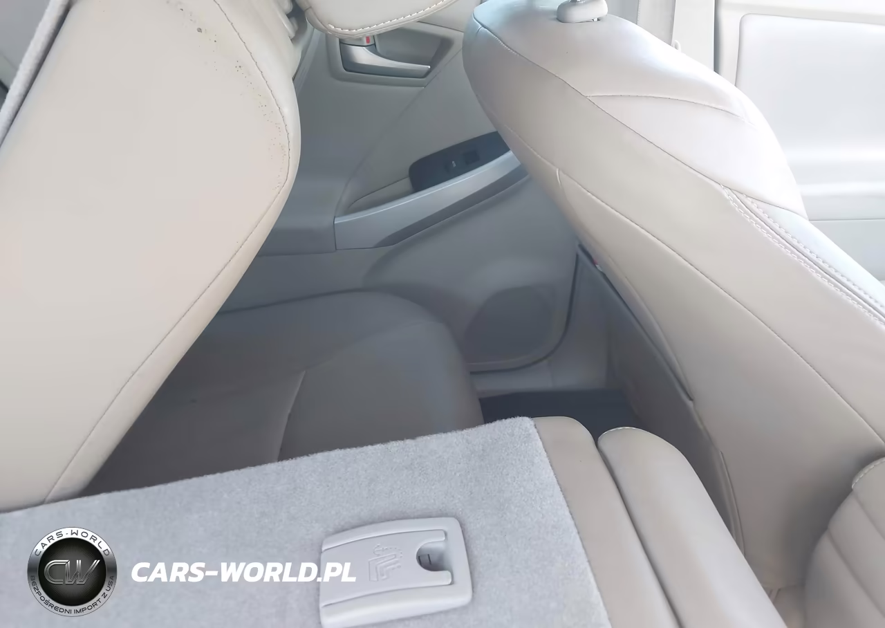 2013 Toyota Prius Four VIN:JTDKN3DU6D1621039 - 8