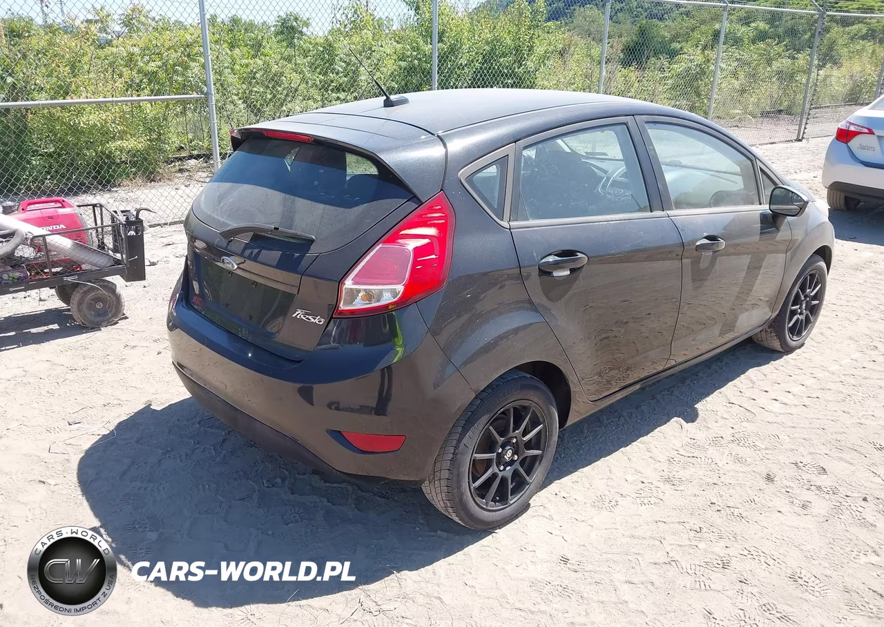 2015 Ford Fiesta Se VIN:3FADP4EJ3FM175635 - 4