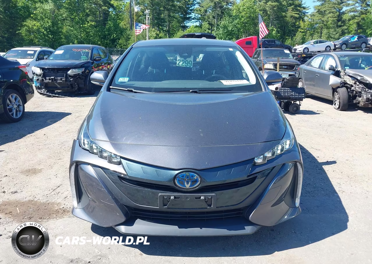2020 Toyota Prius Prime Le VIN:JTDKARFP0L3141958 - 13