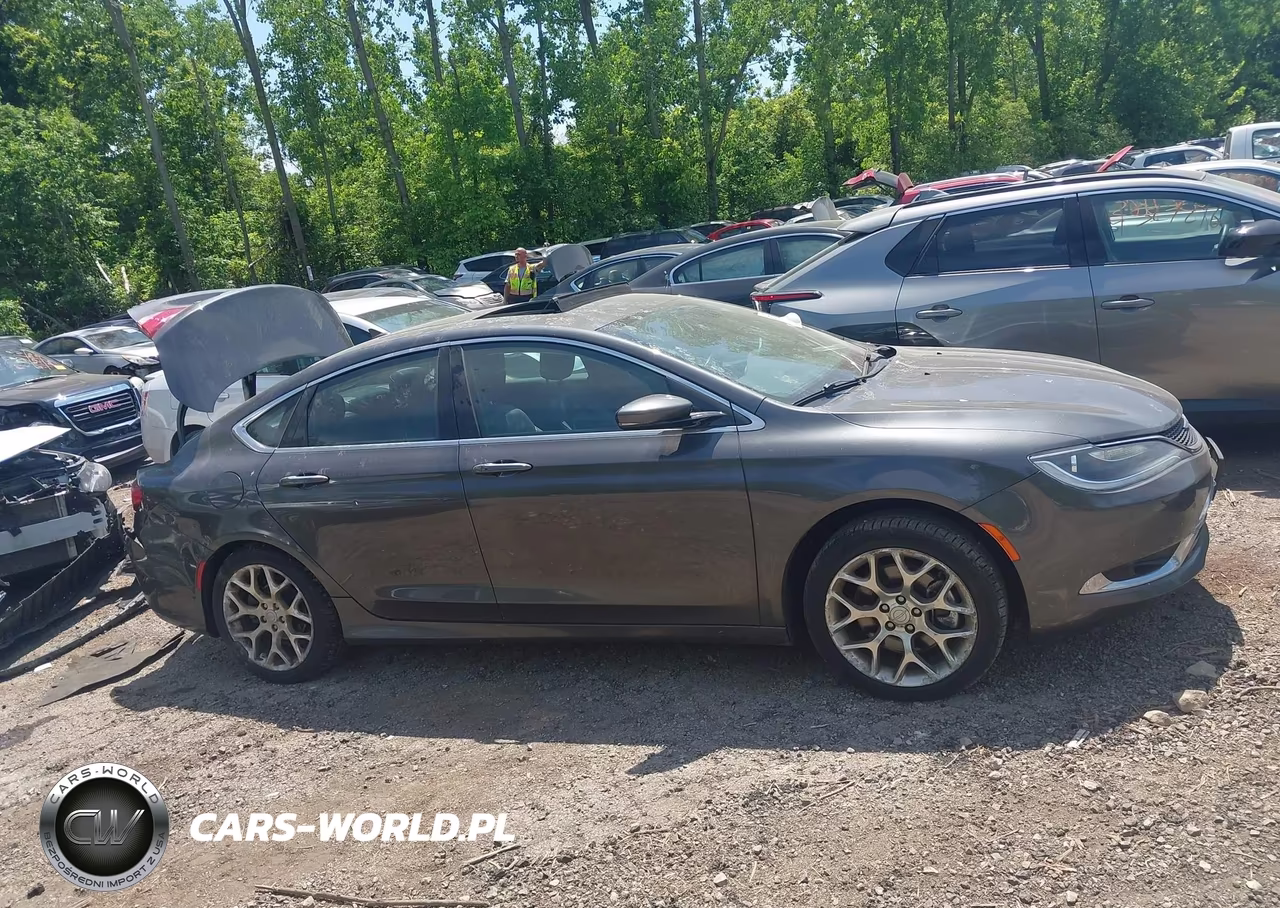 2016 Chrysler 200 C VIN:1C3CCCEG7GN135747 - 14