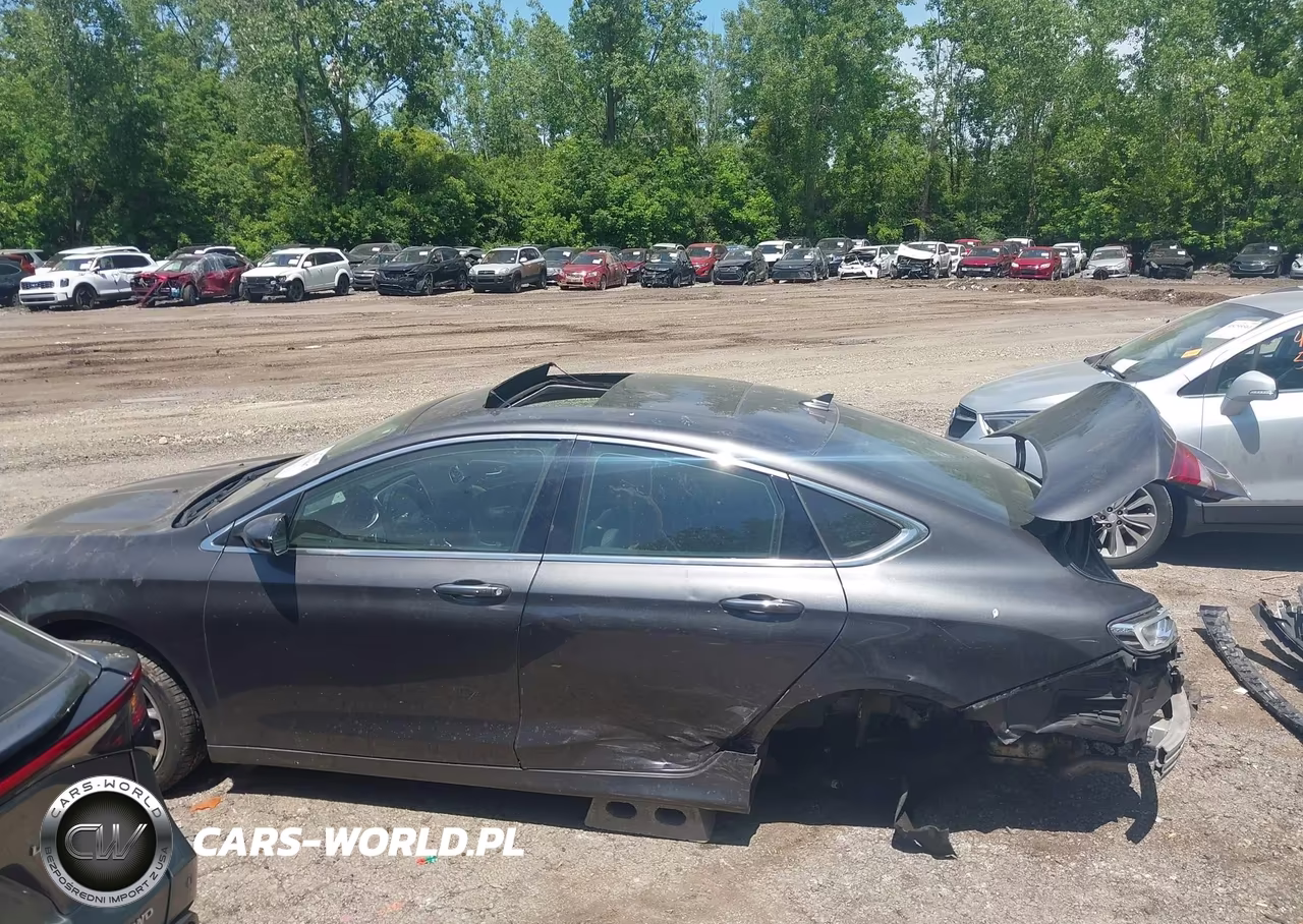2016 Chrysler 200 C VIN:1C3CCCEG7GN135747 - 15
