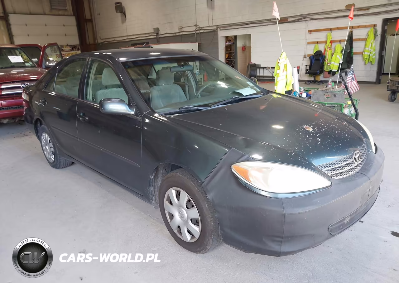 2004 Toyota Camry Le