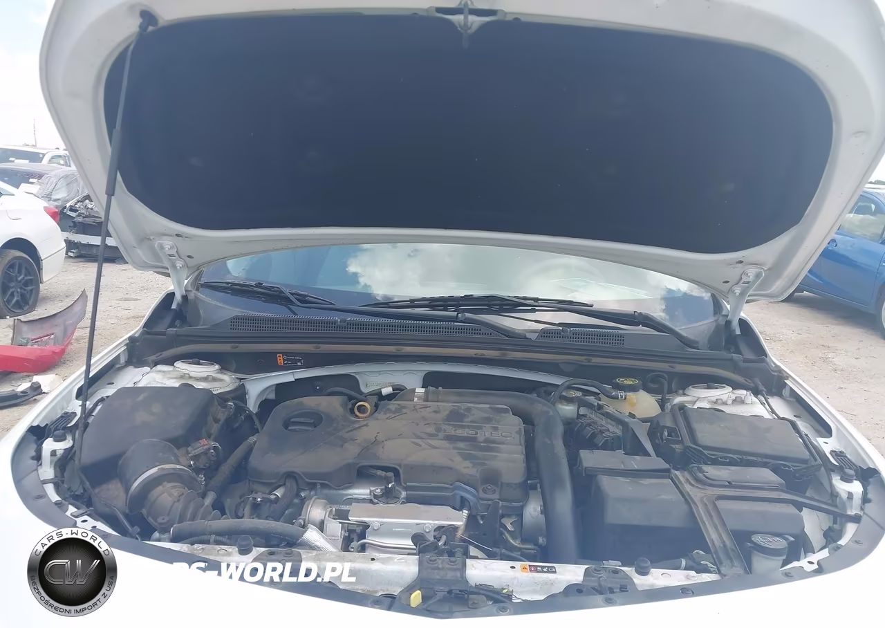 2020 Chevrolet Malibu Fwd Ls VIN:1G1ZB5ST1LF049496 - 10