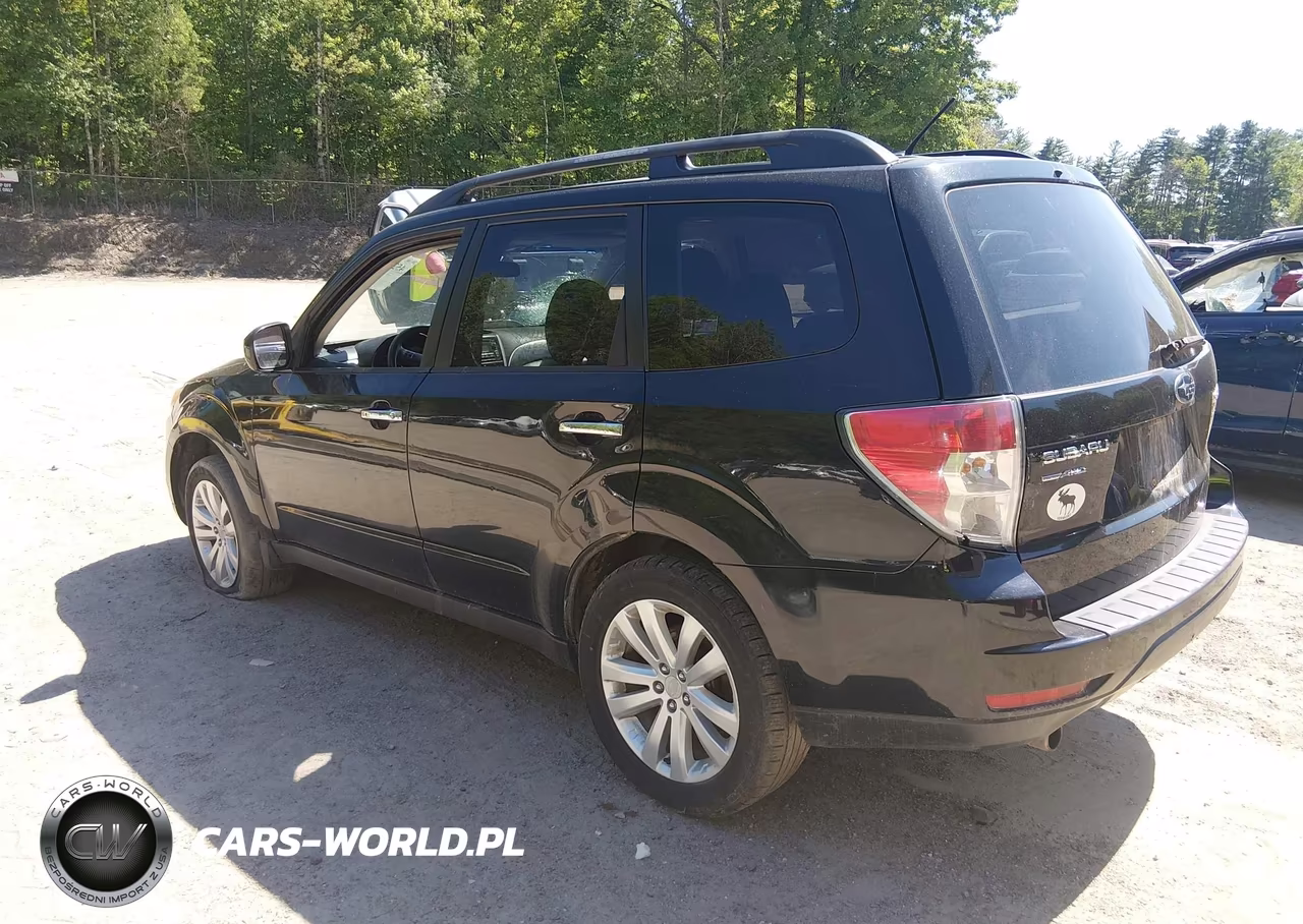 2012 Subaru Forester 2.5X Premium VIN:JF2SHADC0CH412244 - 3