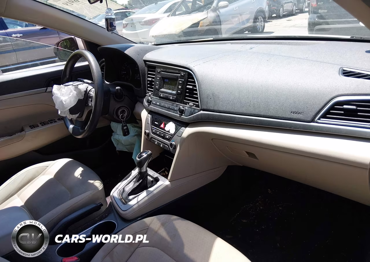 2017 Hyundai Elantra Se VIN:KMHD74LF7HU376750 - 5
