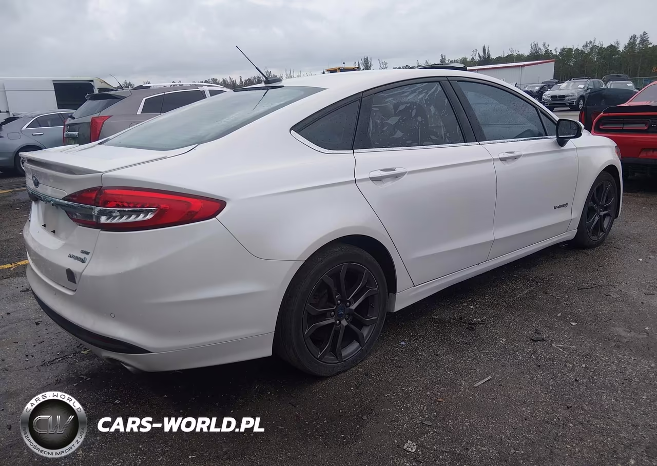 2018 Ford Fusion Hybrid Se VIN:3FA6P0LU9JR107236 - 4