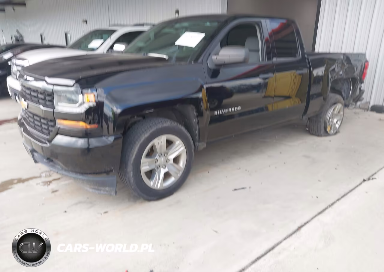 2017 Chevrolet Silverado 1500 Custom VIN:1GCRCPEC2HZ304044 - 2