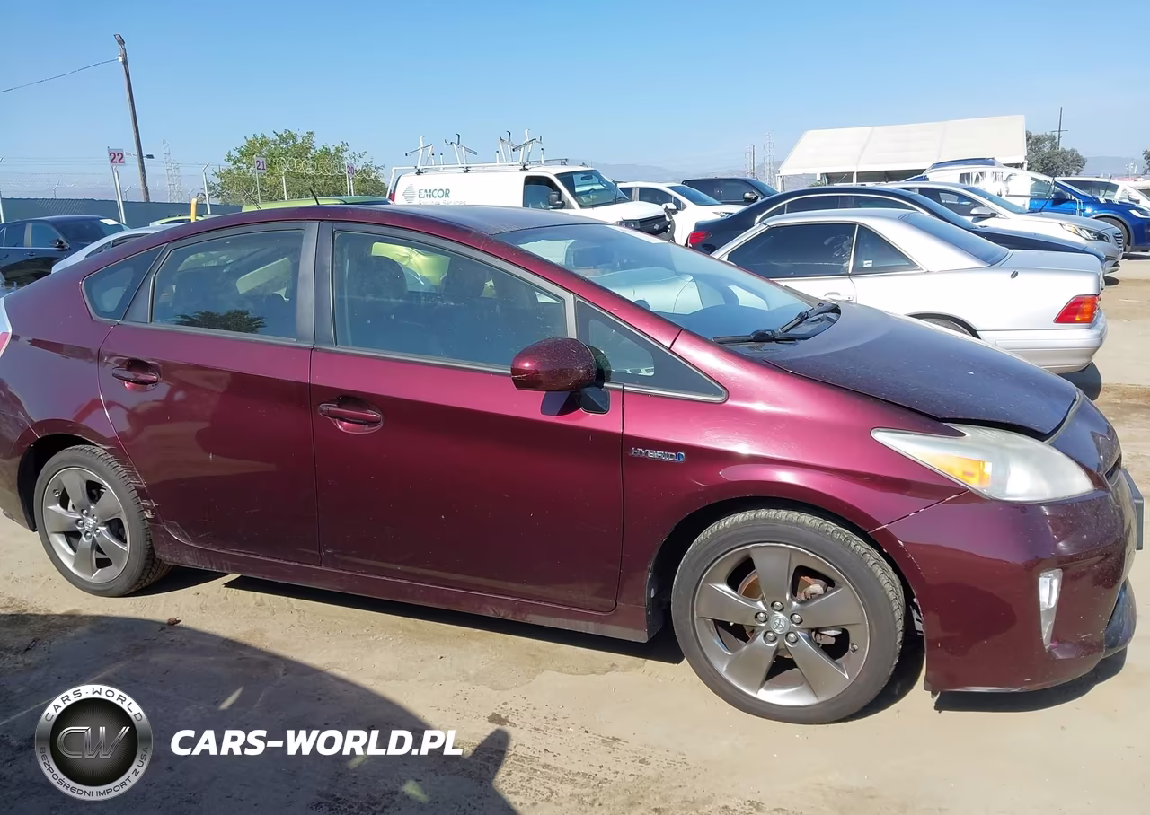 2013 Toyota Prius Three Se VIN:JTDKN3DU1D5613245 - 13
