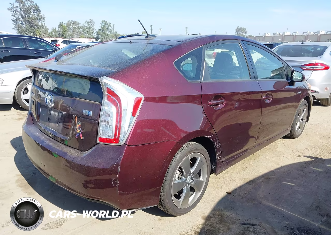 2013 Toyota Prius Three Se VIN:JTDKN3DU1D5613245 - 4