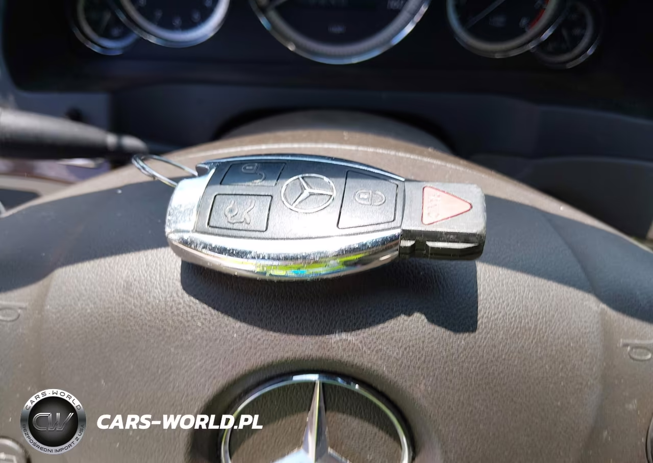 2011 Mercedes-Benz E 350 VIN:WDDKJ5GB4BF064462 - 11