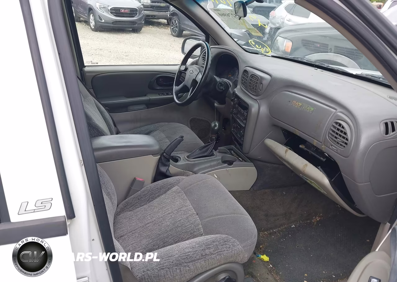 2003 Chevrolet Trailblazer Ls VIN:1GNDT13S332330596 - 5