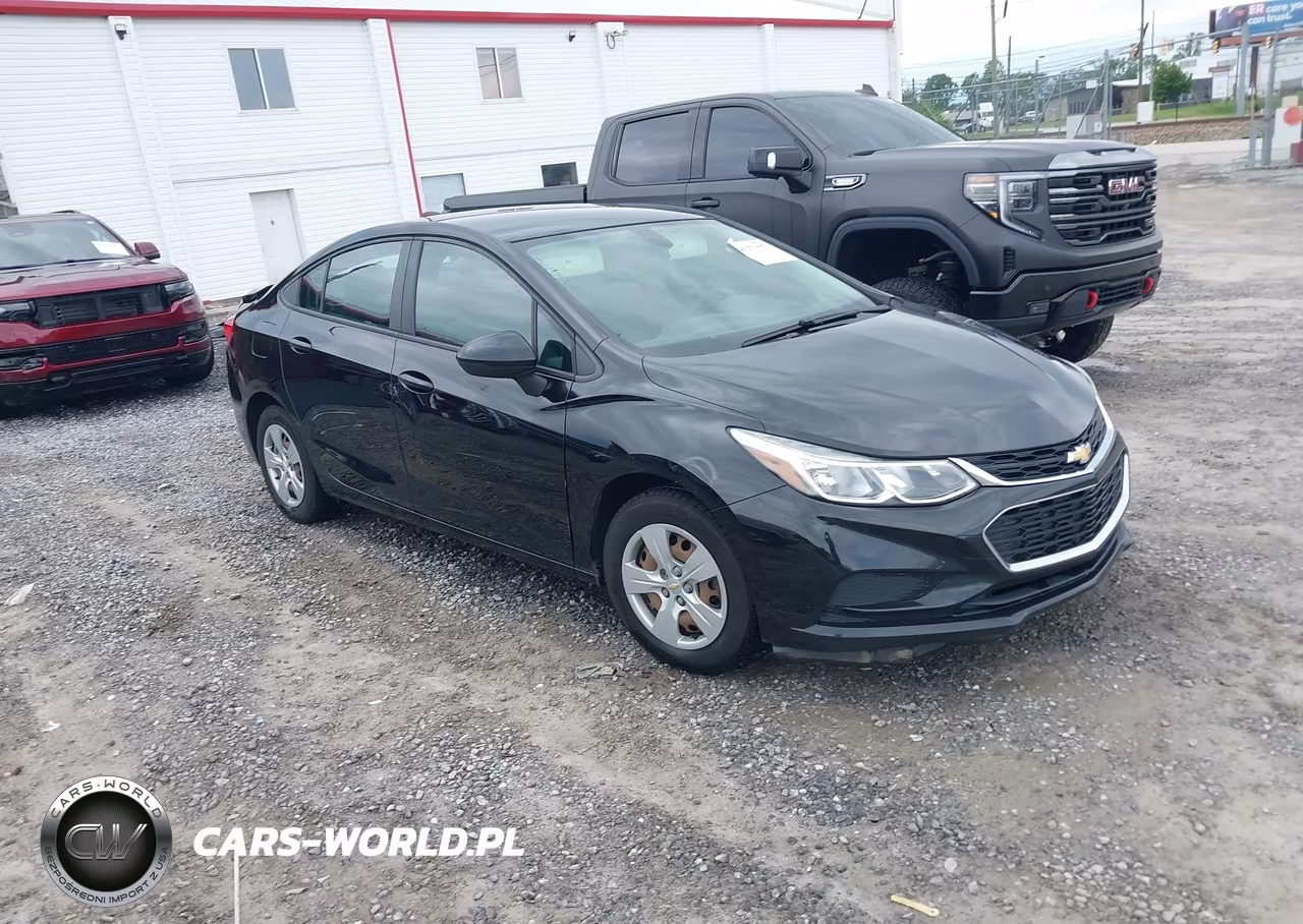 2017 Chevrolet Cruze Ls Auto – zdjęcie 1 z 17