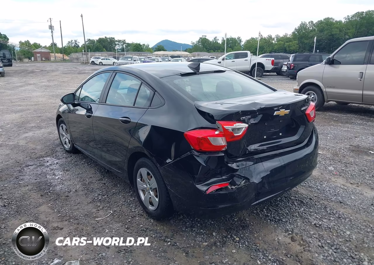 2017 Chevrolet Cruze Ls Auto VIN:1G1BC5SM1H7205691 - 3
