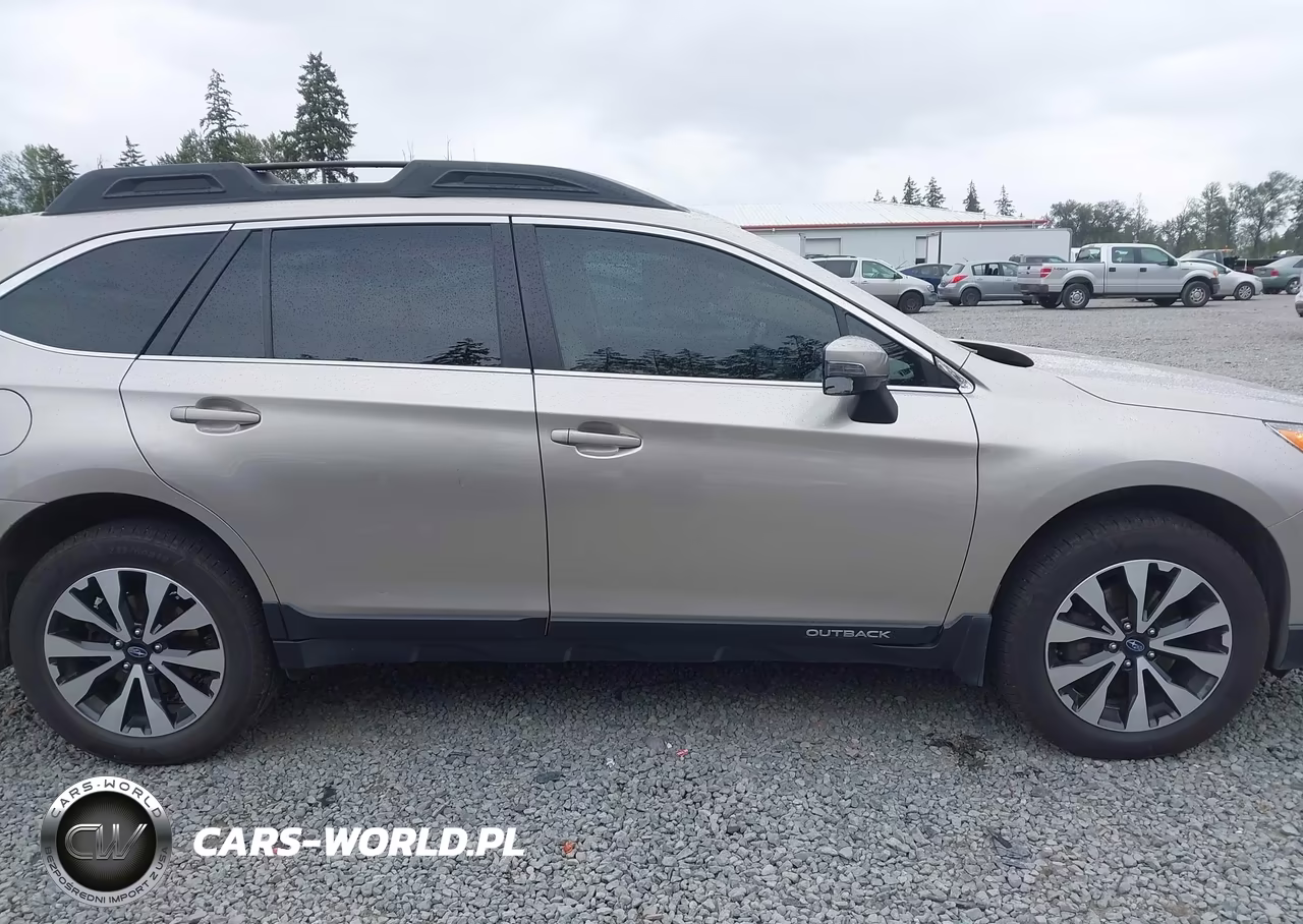 2016 Subaru Outback 3.6R Limited VIN:4S4BSENCXG3345351 - 14