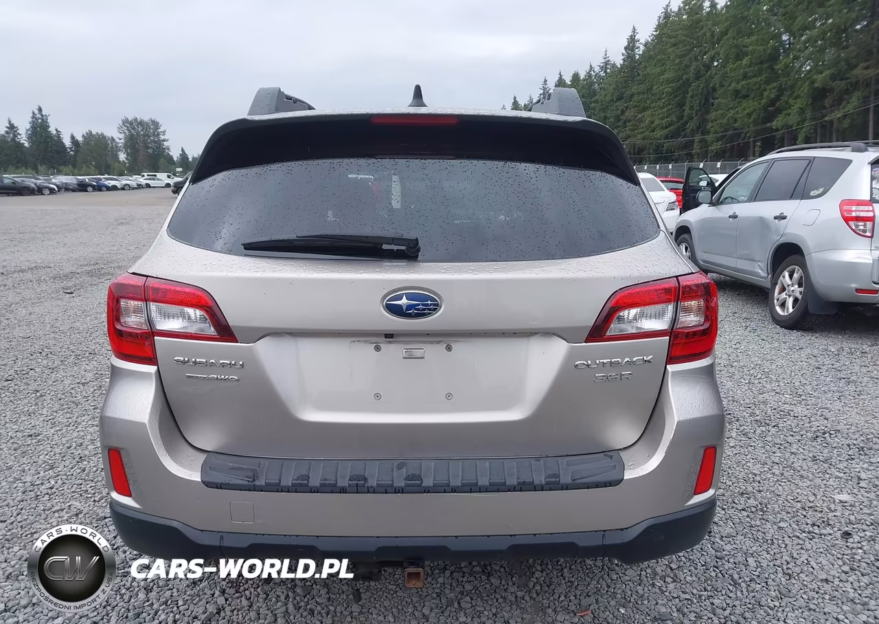 2016 Subaru Outback 3.6R Limited VIN:4S4BSENCXG3345351 - 17