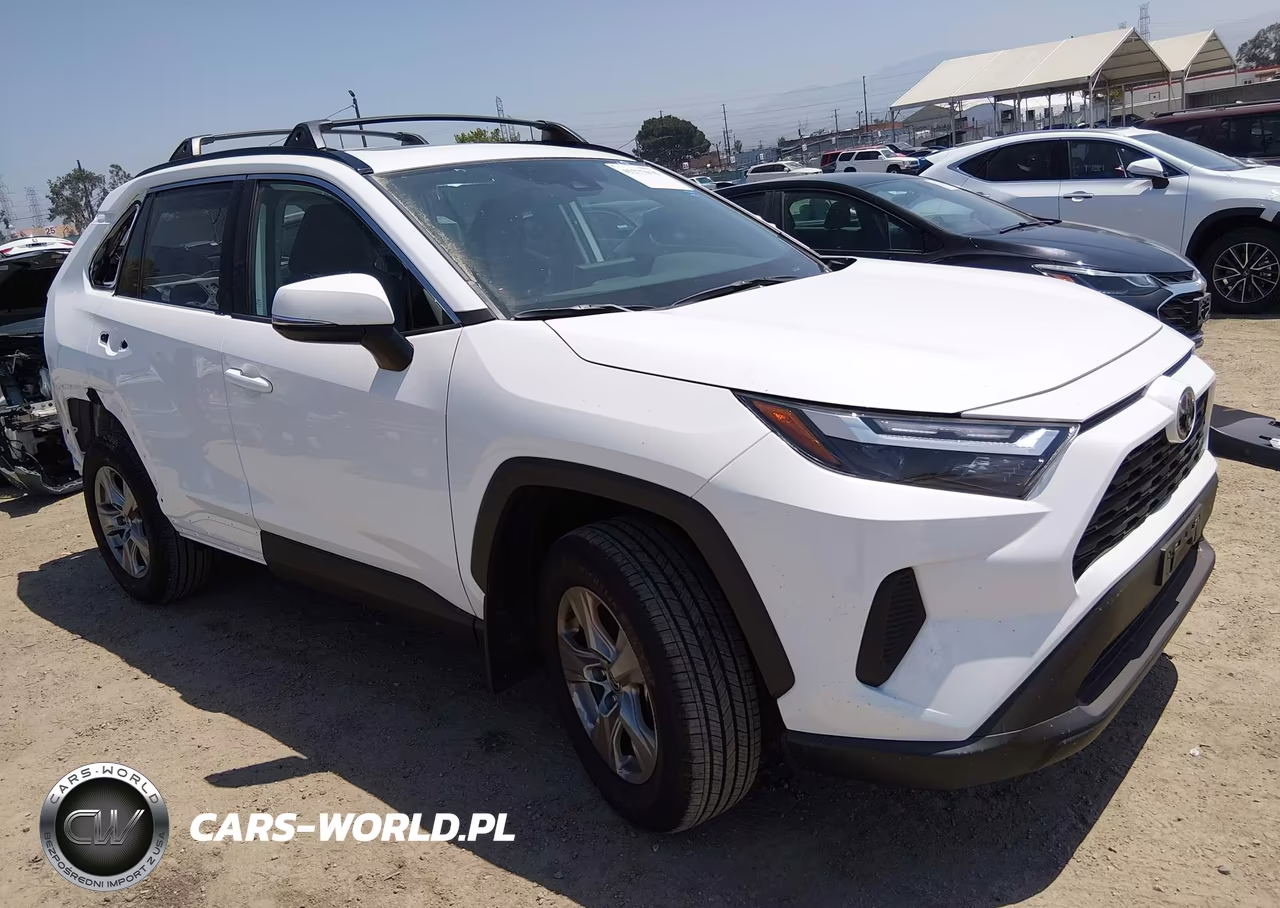 2025 Toyota Rav4 Xle – zdjęcie 1 z 17