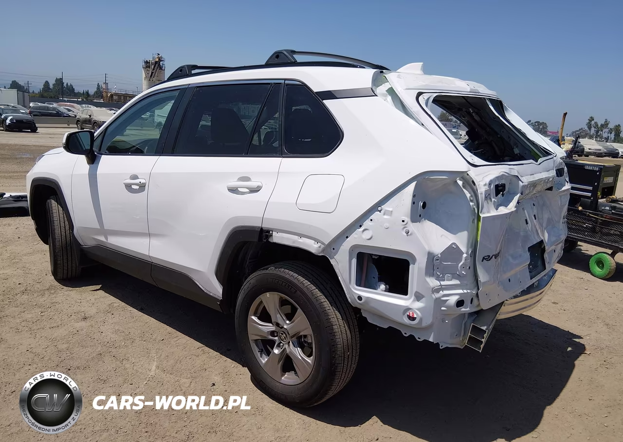 2025 Toyota Rav4 Xle VIN:2T3P1RFVXSW621571 - 3