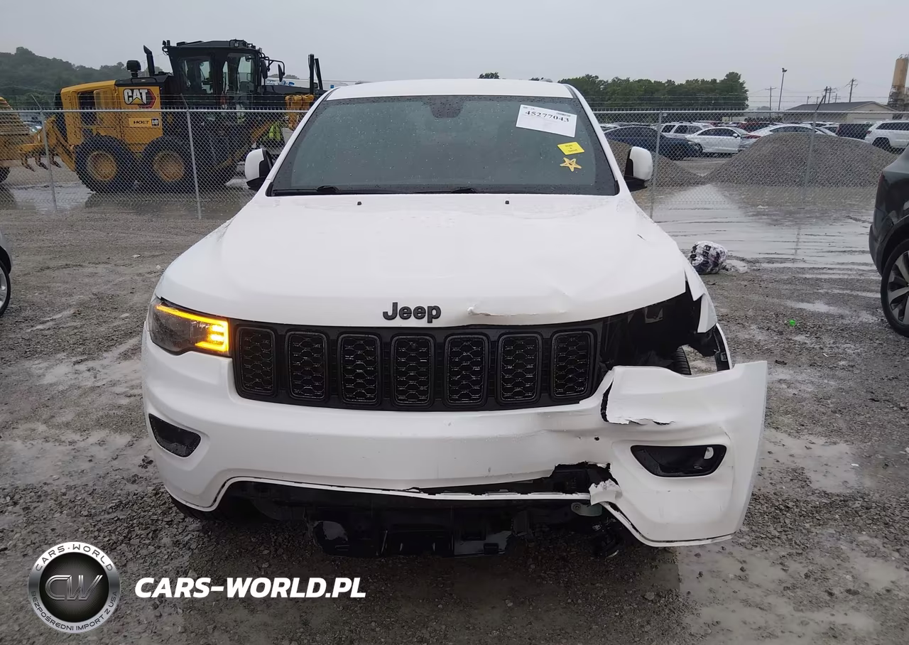 2017 Jeep Grand Cherokee Altitude 4X2 VIN:1C4RJEAG8HC773547 - 13