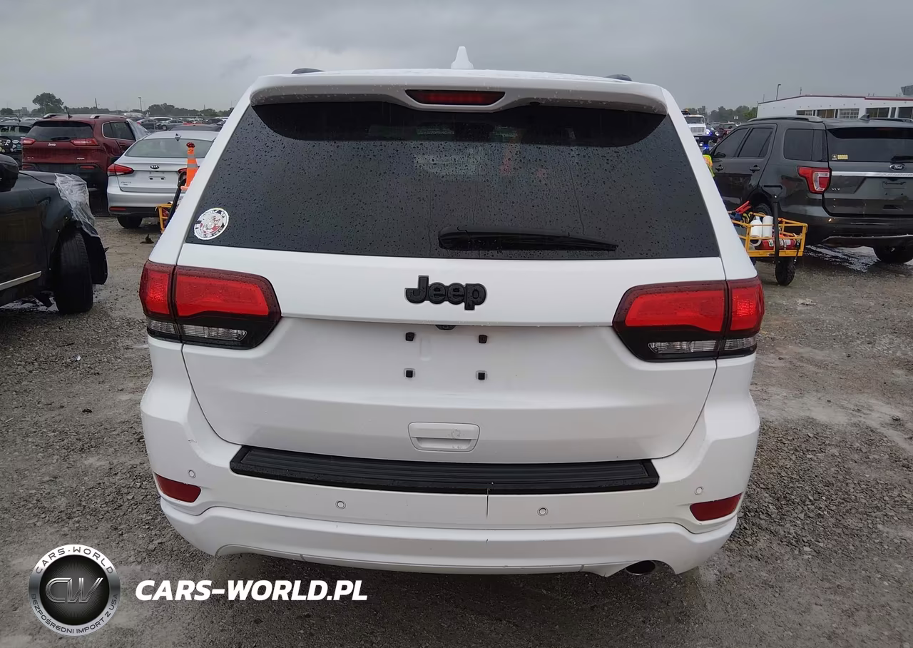 2017 Jeep Grand Cherokee Altitude 4X2 VIN:1C4RJEAG8HC773547 - 17
