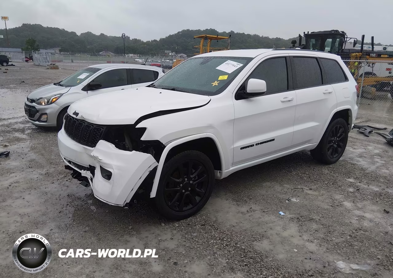 2017 Jeep Grand Cherokee Altitude 4X2 VIN:1C4RJEAG8HC773547 - 2