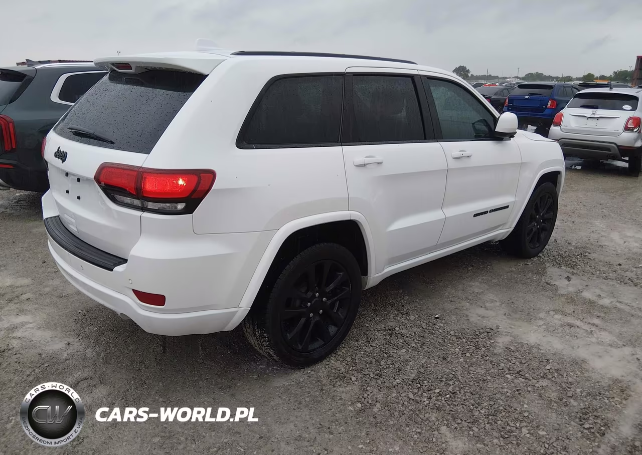 2017 Jeep Grand Cherokee Altitude 4X2 VIN:1C4RJEAG8HC773547 - 4