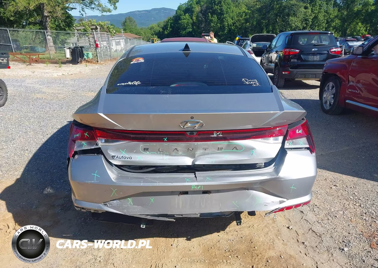2021 Hyundai Elantra Sel VIN:5NPLM4AG1MH011182 - 17