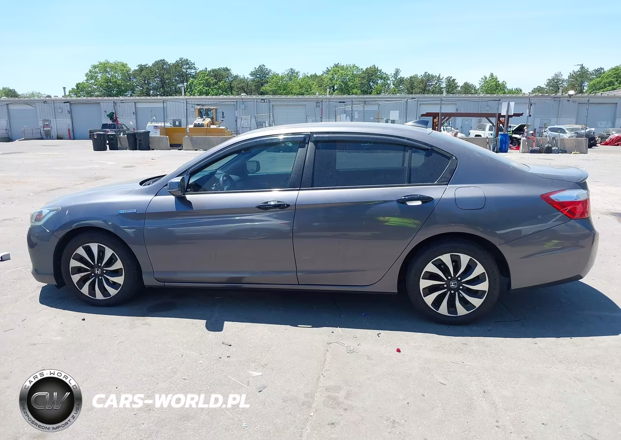 2015 Honda Accord Hybrid Ex-L VIN:1HGCR6F5XFA006210 - 14
