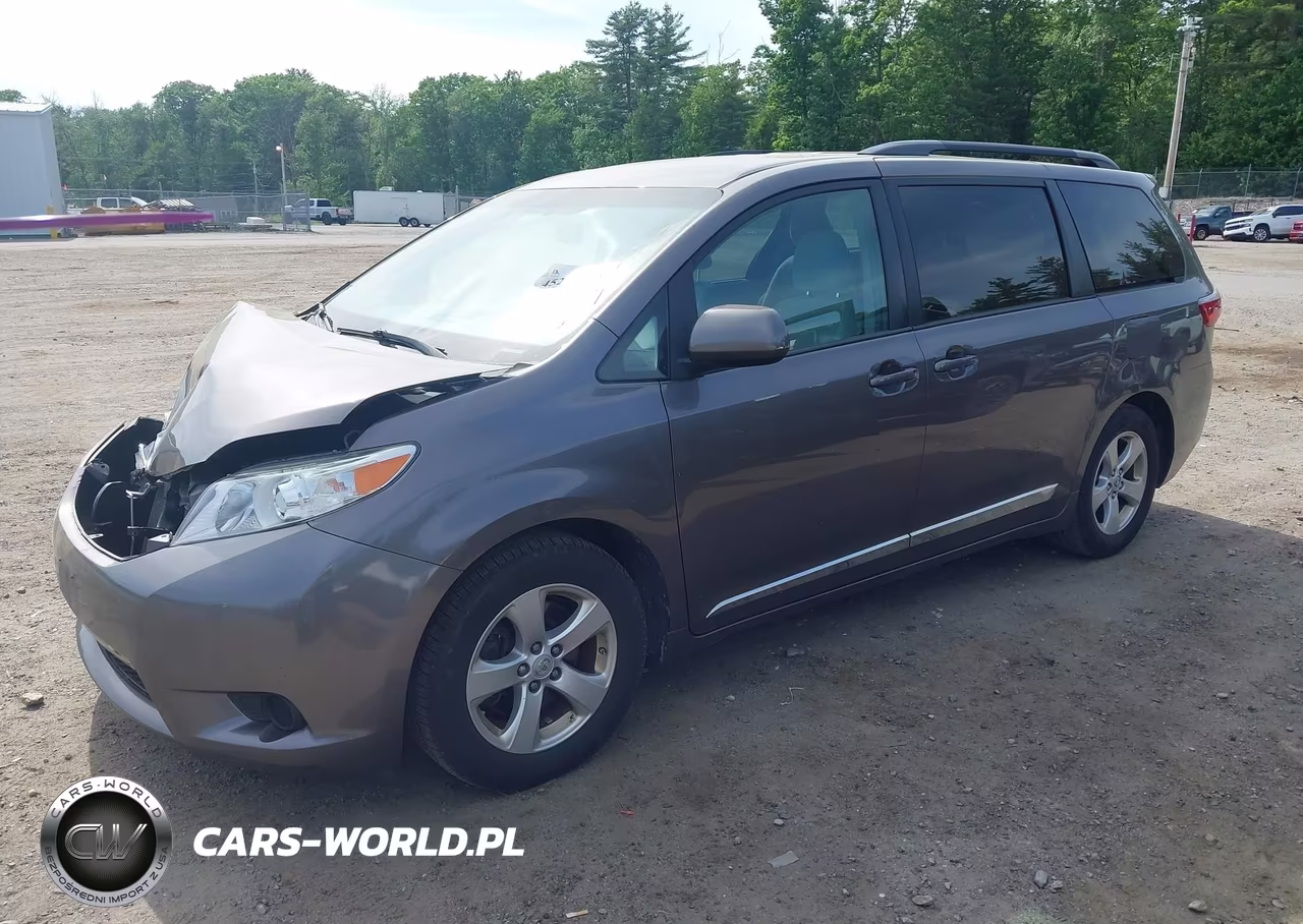 2016 Toyota Sienna Le 8 Passenger VIN:5TDKK3DC1GS709696 - 2