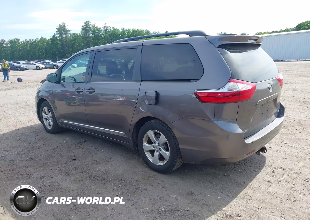 2016 Toyota Sienna Le 8 Passenger VIN:5TDKK3DC1GS709696 - 3