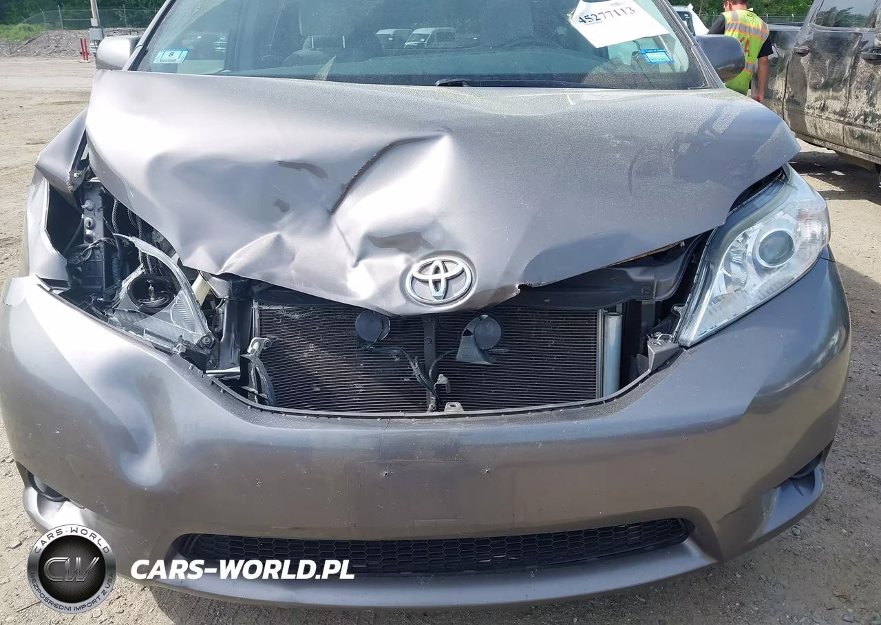 2016 Toyota Sienna Le 8 Passenger VIN:5TDKK3DC1GS709696 - 6