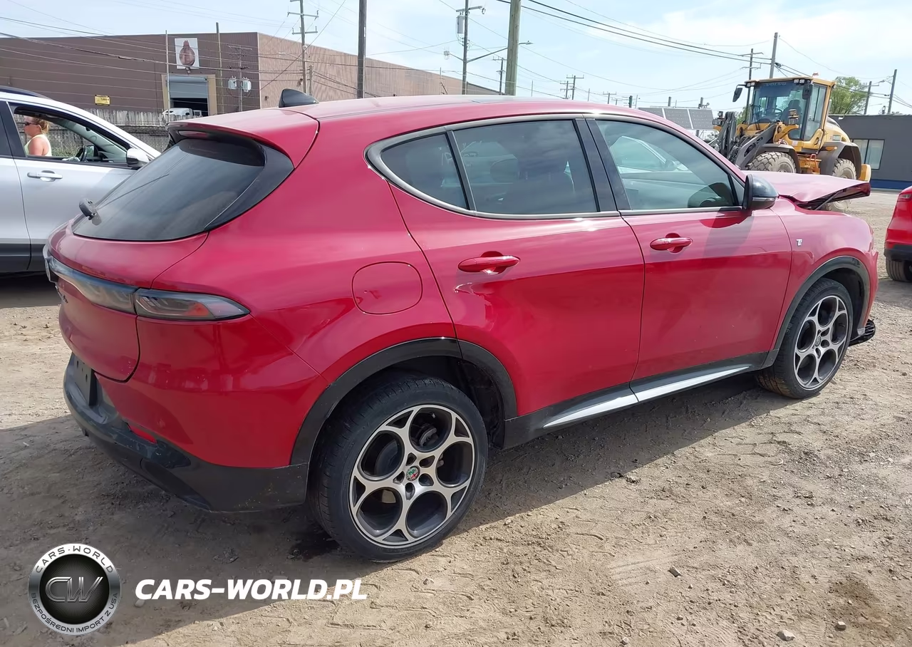 2024 Alfa Romeo Tonale Ti Eawd VIN:ZASPATCW2R3059290 - 4