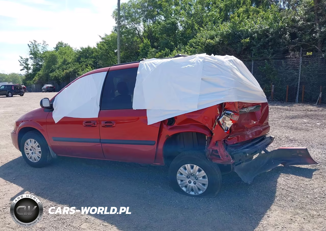 2007 Chrysler Town & Country VIN:1A4GJ45R77B180354 - 15