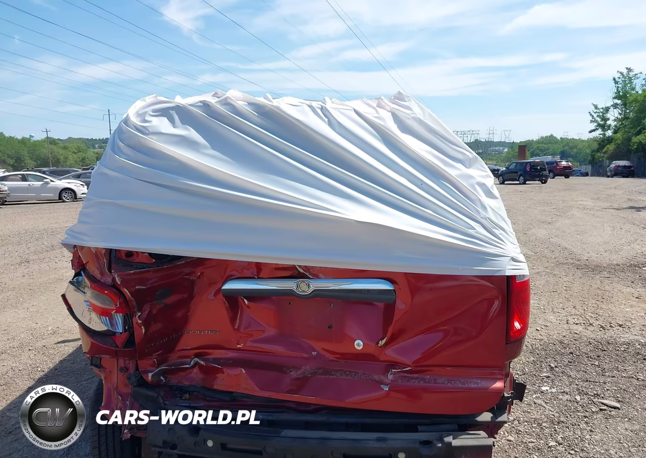 2007 Chrysler Town & Country VIN:1A4GJ45R77B180354 - 17